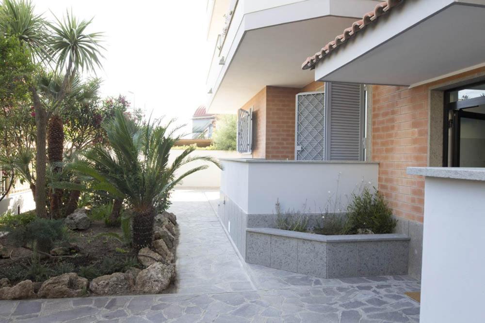 Rosa'S House Rome Airport Apartment Fiumicino Exterior photo
