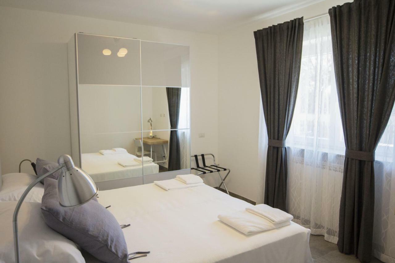 Rosa'S House Rome Airport Apartment Fiumicino Exterior photo